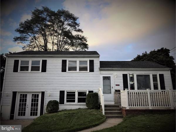 529 CLOVERDALE RD, Blackwood, NJ 08012