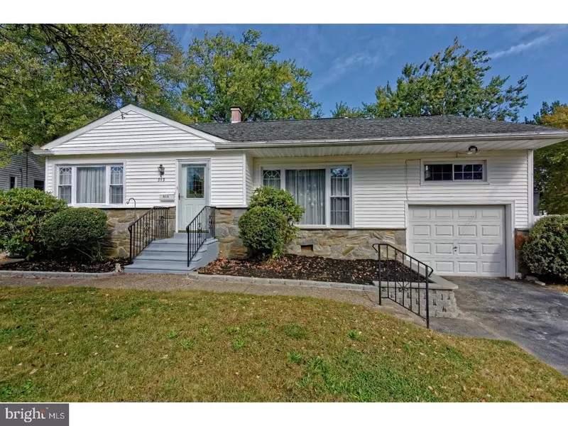 313 NATURE DR, Cherry Hill, NJ 08003