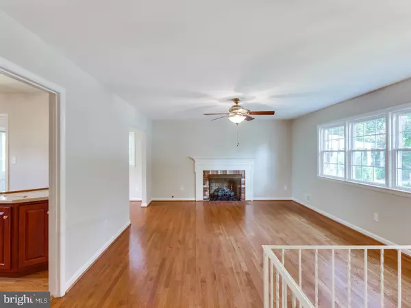 Alexandria, VA 22315,5723 MARBLE ARCH WAY