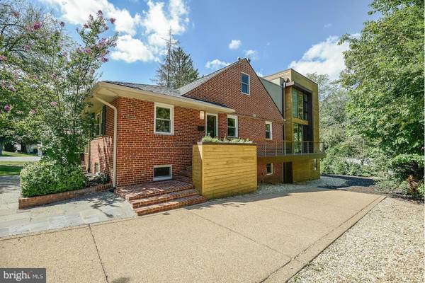 6816 LUMSDEN ST, Mclean, VA 22101