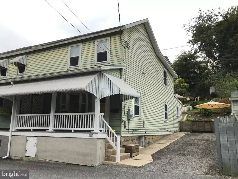 218 W FRONT ST, Lansford, PA 18232