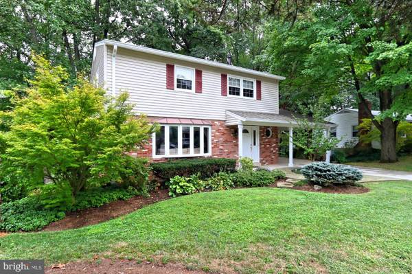 8505 IVYBRIDGE CT, Springfield, VA 22152