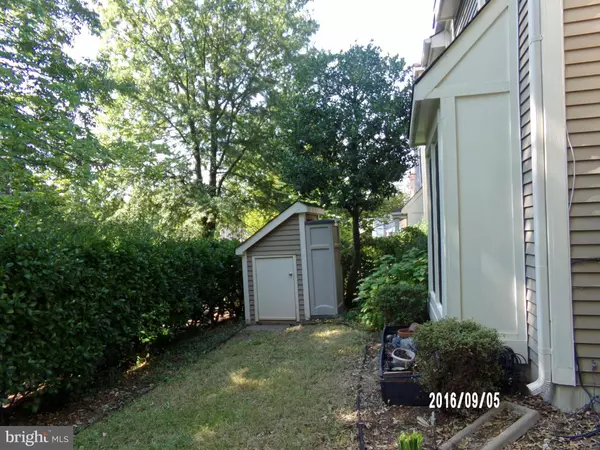 Centreville, VA 20120,6031 NETHERTON ST