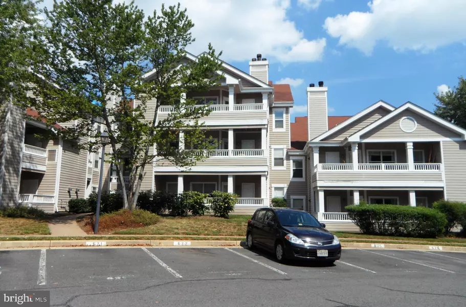 14322 CLIMBING ROSE WAY #301, Centreville, VA 20121