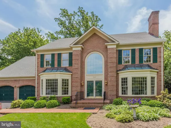 Mclean, VA 22102,7407 WINDY HILL CT