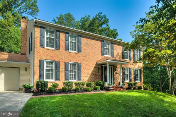 12104 METCALF CIR, Fairfax, VA 22030