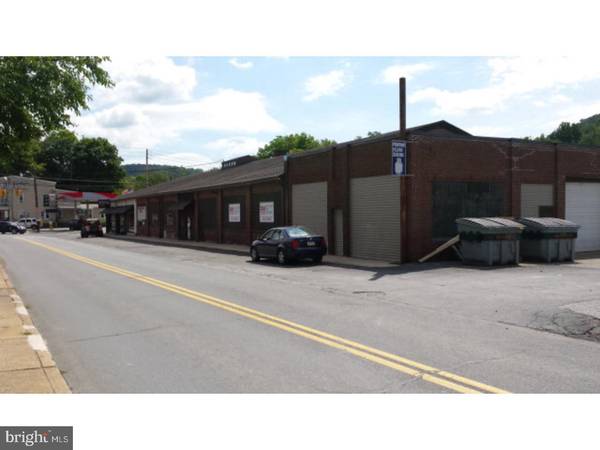 400 W COLUMBIA ST, Schuylkill Haven, PA 17972