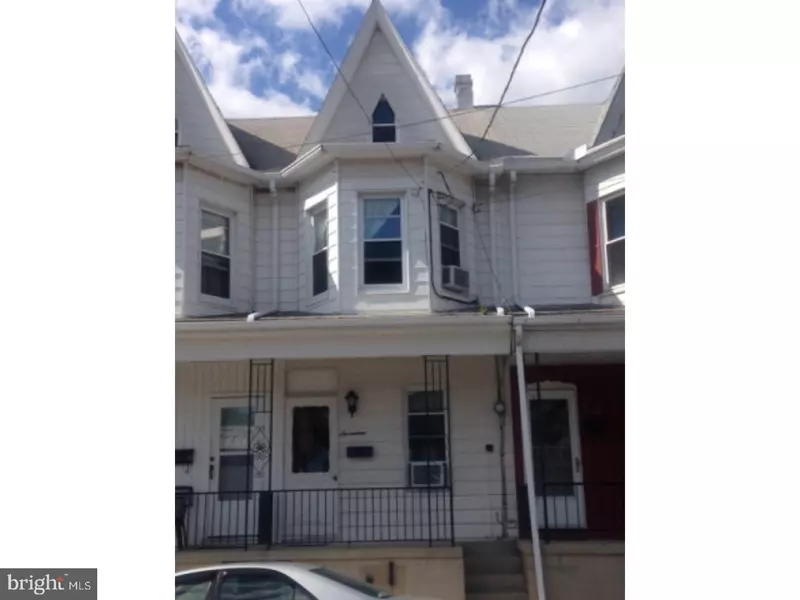 17 W UNION ST, Schuylkill Haven, PA 17972