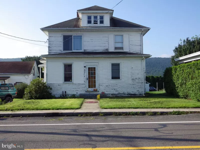 607 W MAIN ST, Valley View, PA 17983