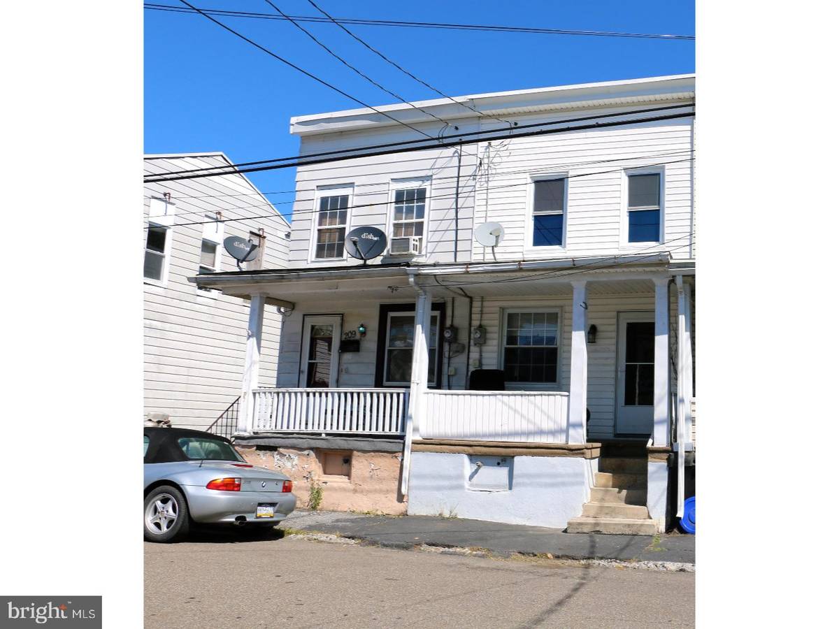 Saint Clair, PA 17970,211 S MORRIS ST