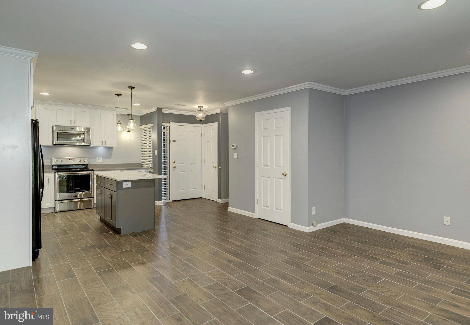 Mclean, VA 22102,1669 WESTWIND WAY #174