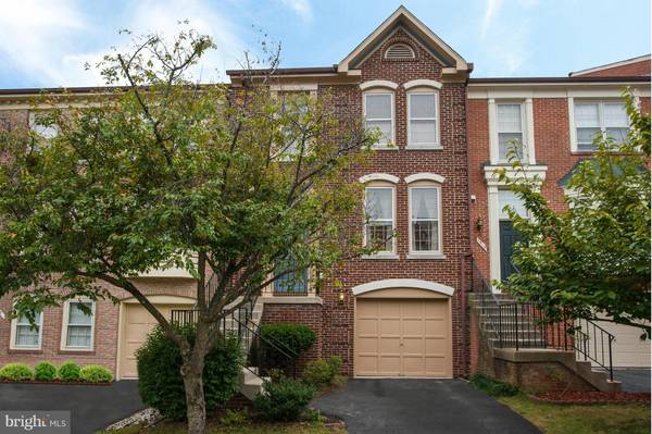 7513 COLLINS MEADE WAY, Alexandria, VA 22315