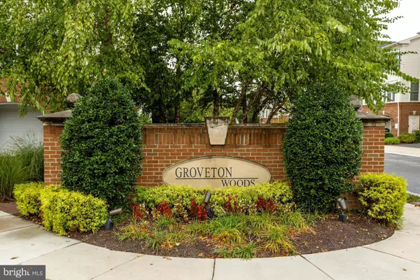 Alexandria, VA 22306,7118 MASON GROVE CT #32