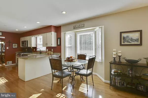 Fairfax, VA 22033,3512 HONEY LOCUST CT