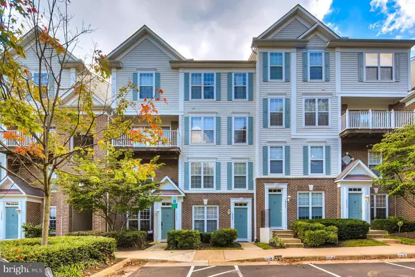 12633 FAIR CREST CT #123, Fairfax, VA 22033