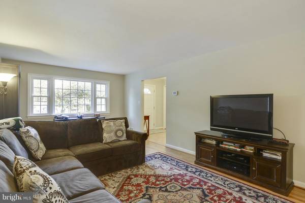 Falls Church, VA 22041,3321 SPRING LN