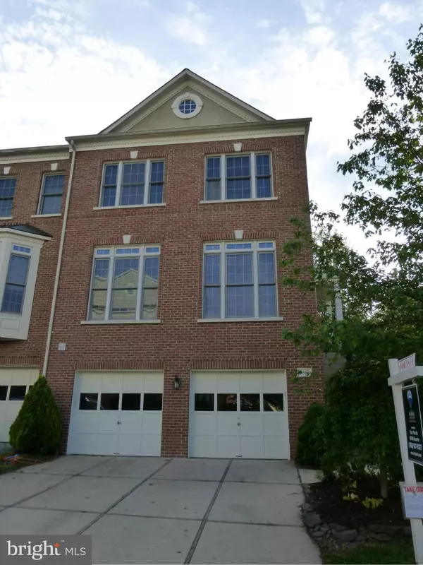 4510 FAIR VALLEY DR, Fairfax, VA 22033