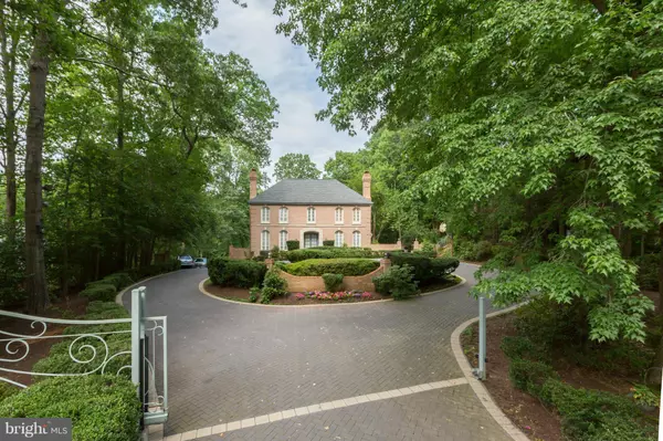 8710 OLD DOMINION DR, Mclean, VA 22102