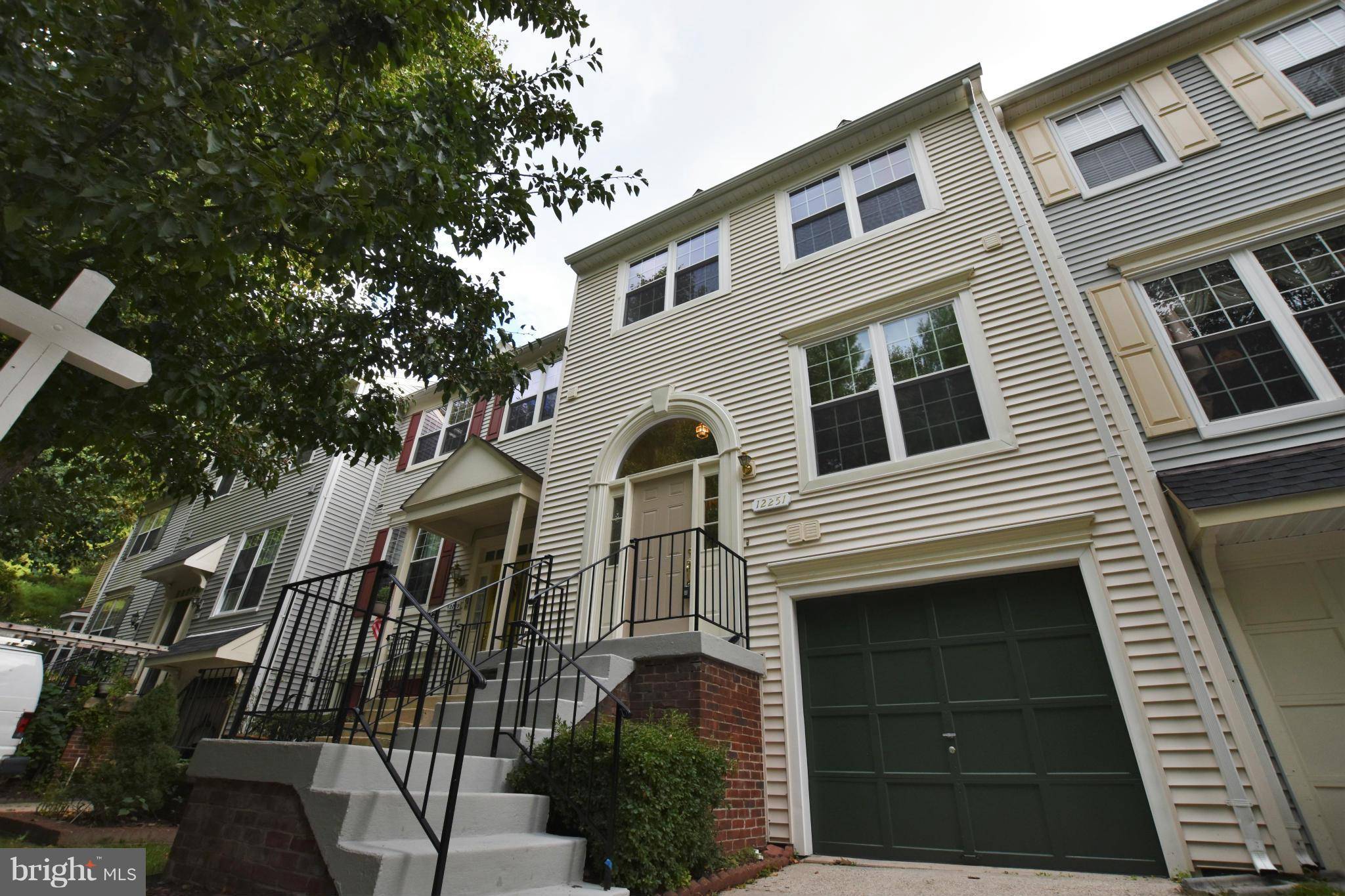 12251 WYE OAK COMMONS CIR #84, Burke, VA 22015