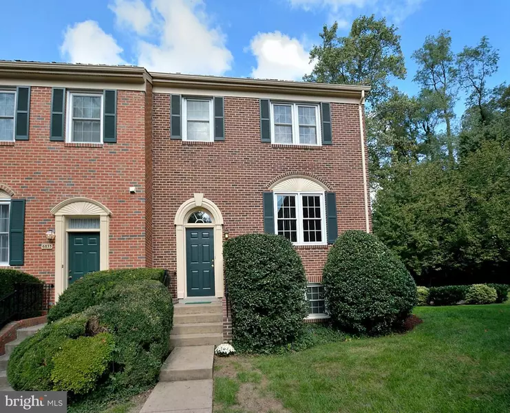 6851 WILLIAMSBURG POND CT, Falls Church, VA 22043