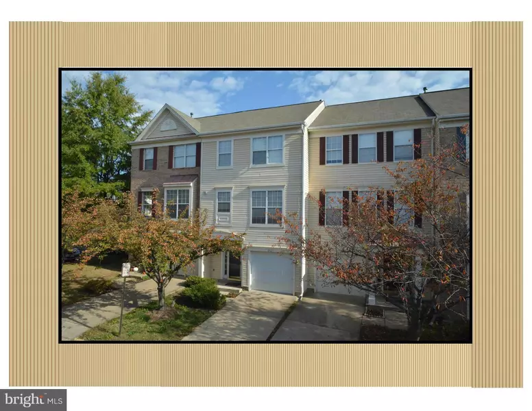 2425 CLOVER FIELD CIR, Herndon, VA 20171