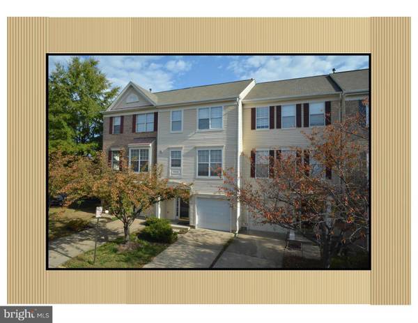 2425 CLOVER FIELD CIR, Herndon, VA 20171