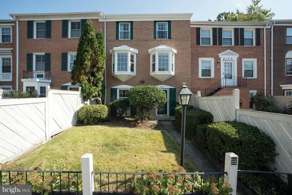 8107 OAKLAKE CT, Alexandria, VA 22309