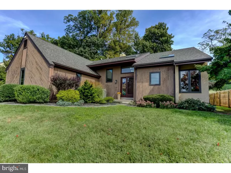 743 PERIWINKLE LN, Wynnewood, PA 19096