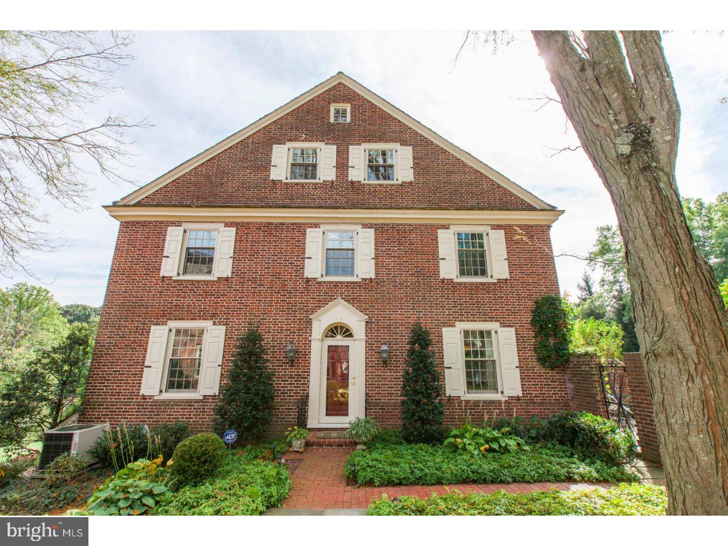 Ambler, PA 19002,403 WILLOWMERE LN