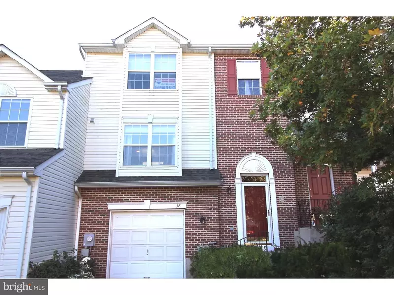 38 GRAYMONT CIR, Collegeville, PA 19426