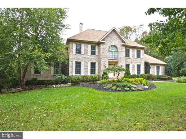 8 POND VIEW LN, Hopewell, NJ 08560