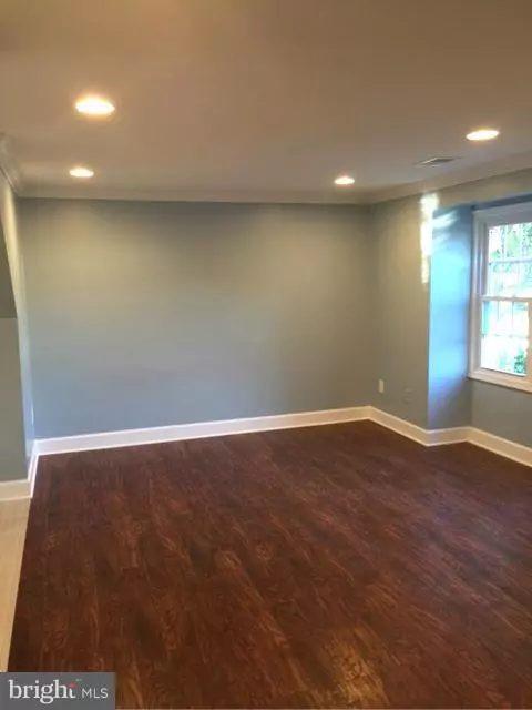 Lorton, VA 22079,7469 LONE STAR RD