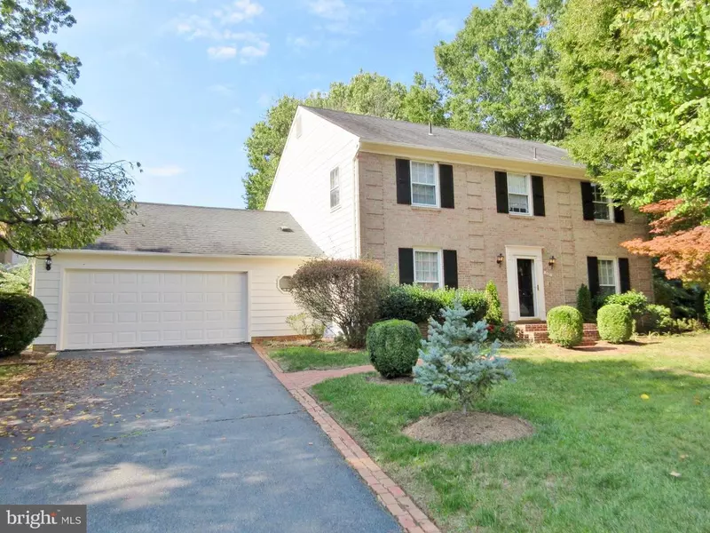 3721 RIVERWOOD RD, Alexandria, VA 22309