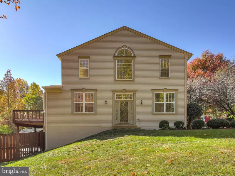 7437 GILLINGHAM ROW, Alexandria, VA 22315