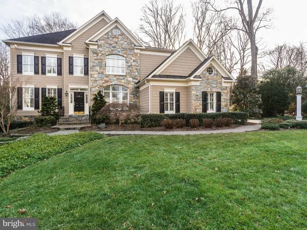 7115 CAPITOL VIEW DR, Mclean, VA 22101