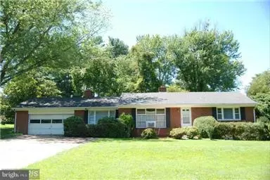 312 WALKER RD, Great Falls, VA 22066