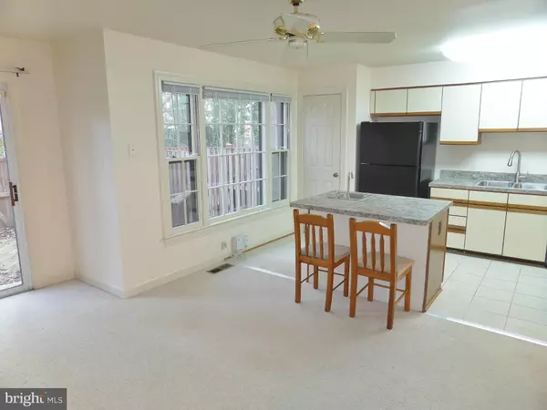 Alexandria, VA 22310,5885 WOODFIELD ESTATES DR