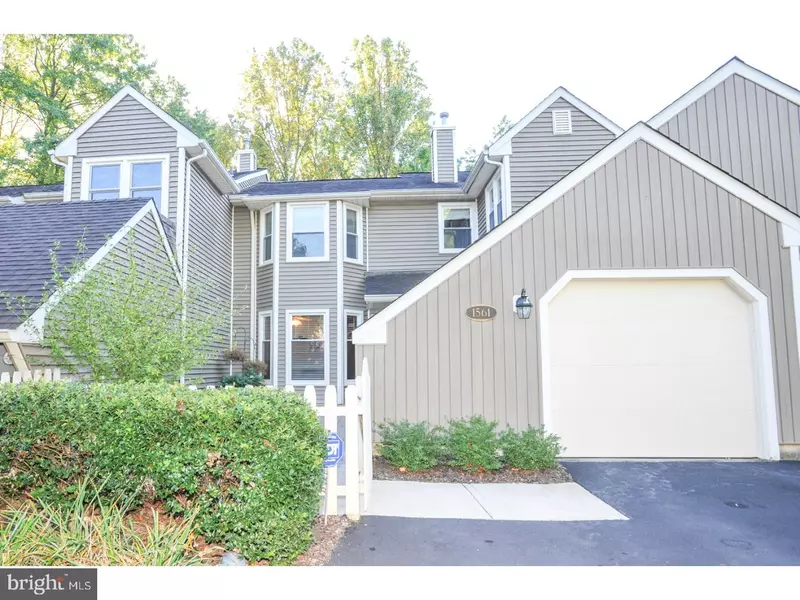 1561 APPLEWOOD CIR, Yardley, PA 19067