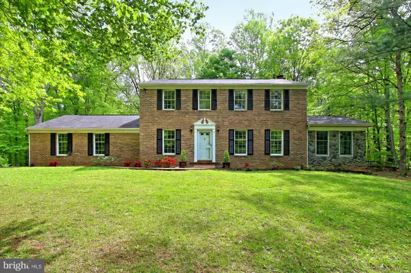 Fairfax Station, VA 22039,11559 LILTING LN