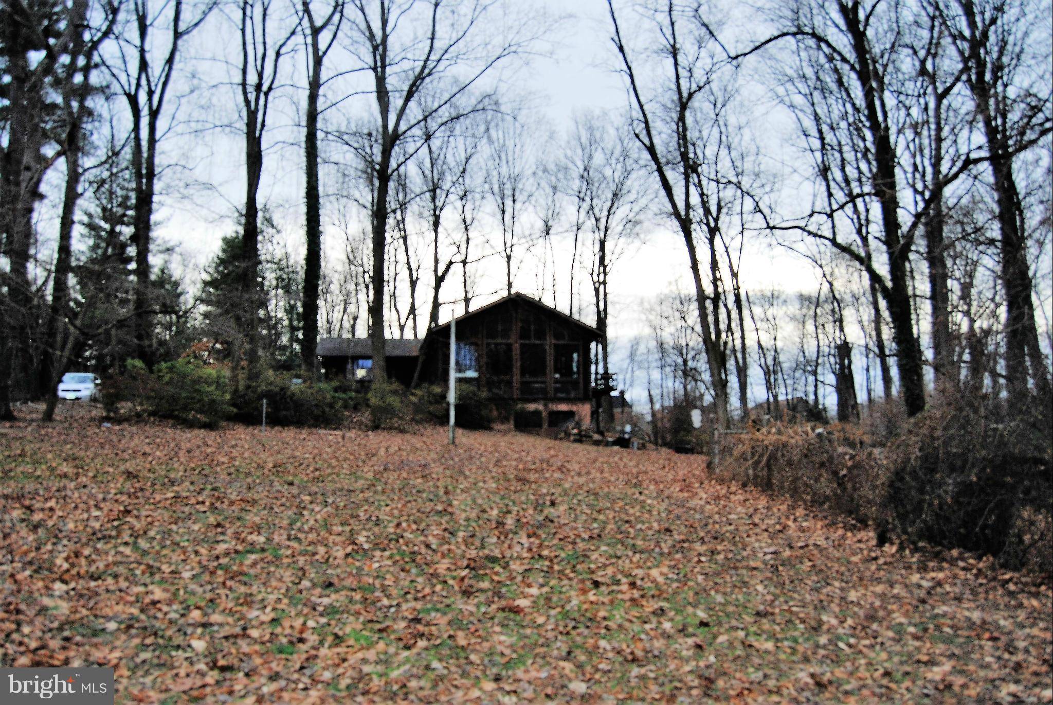 Mclean, VA 22101,1024 PINE HILL RD