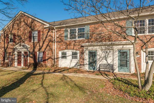 8356 FORRESTER BLVD #470, Springfield, VA 22152