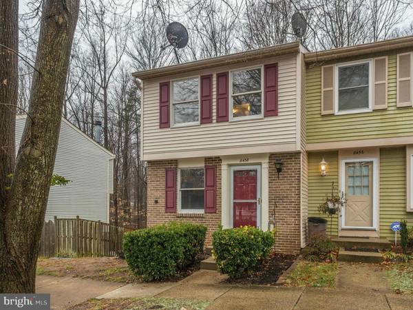 8458 SUGAR CREEK LN, Springfield, VA 22153