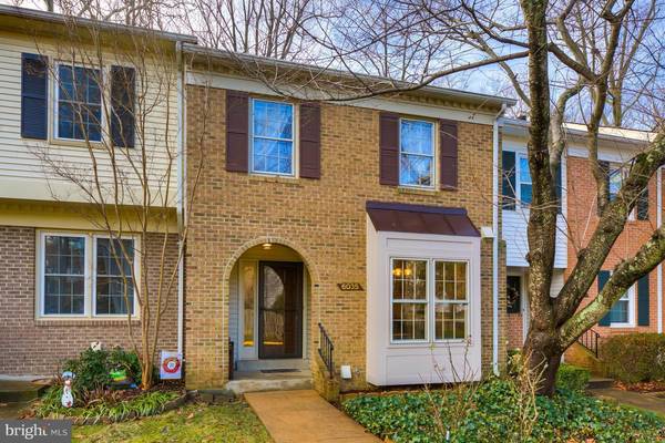 6035 CROWN ROYAL CIR, Alexandria, VA 22310