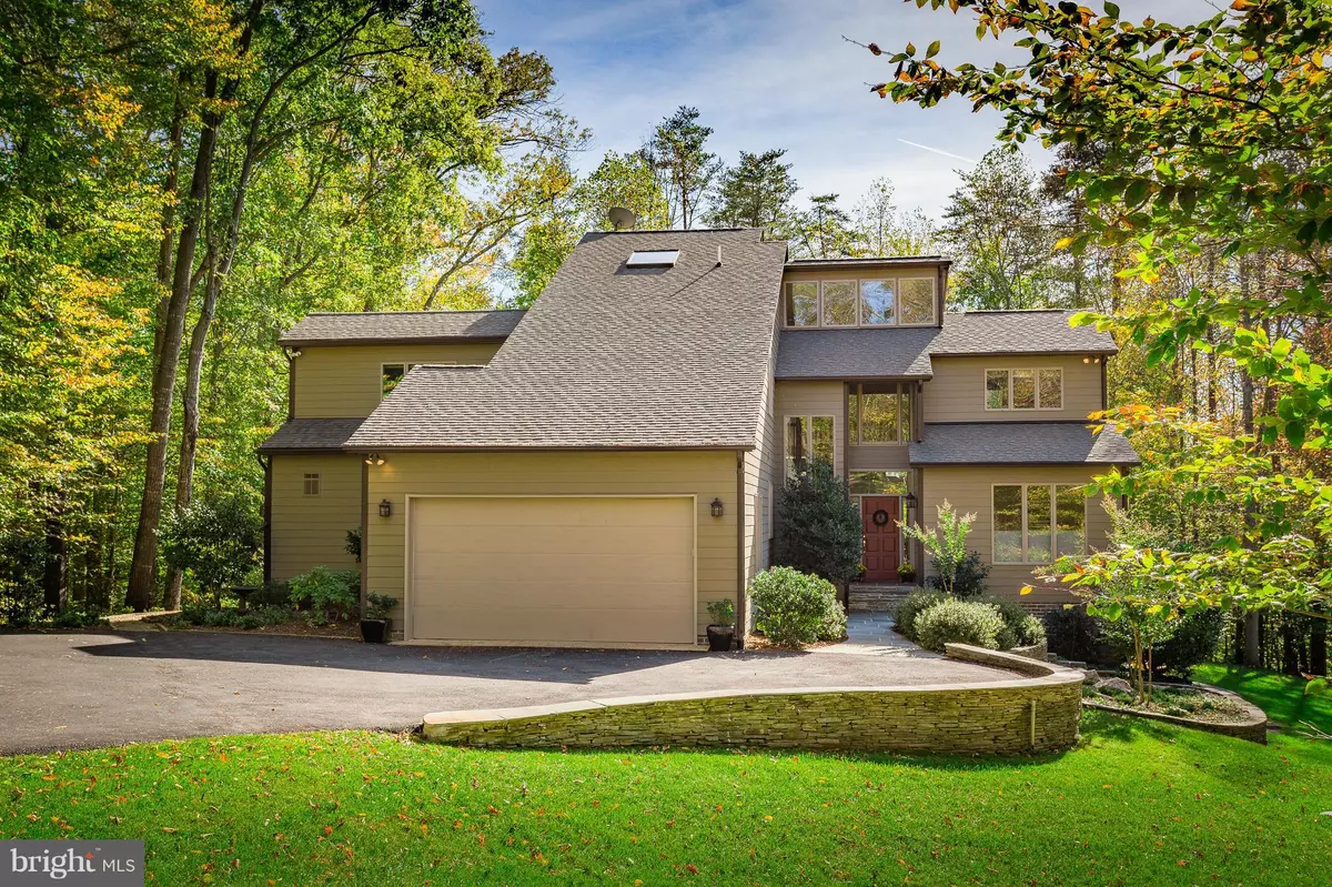 Fairfax Station, VA 22039,10101 ROSELAND RIDGE RD