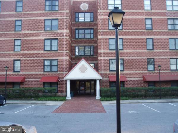 600 MCKINSEY PARK DR #1-105, Severna Park, MD 21146