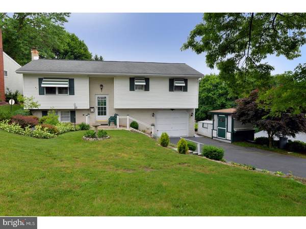 400 MAY DR, Schuylkill Haven, PA 17972