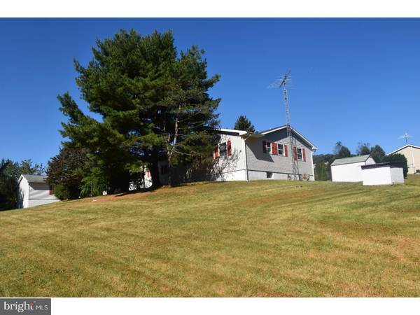 50 SUNNY SIDE DR, Schuylkill Haven, PA 17972