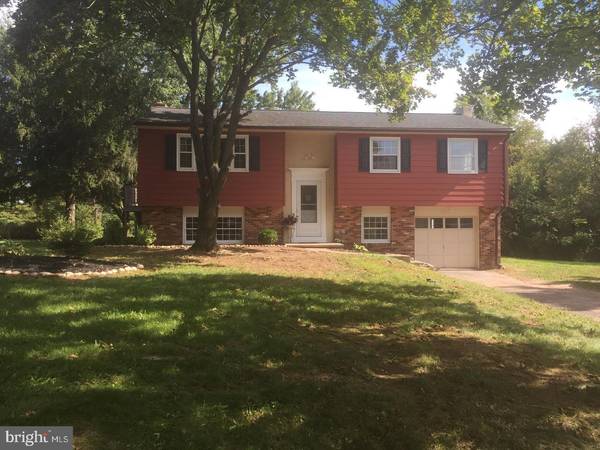 2068 SILO LN, East Greenville, PA 18041