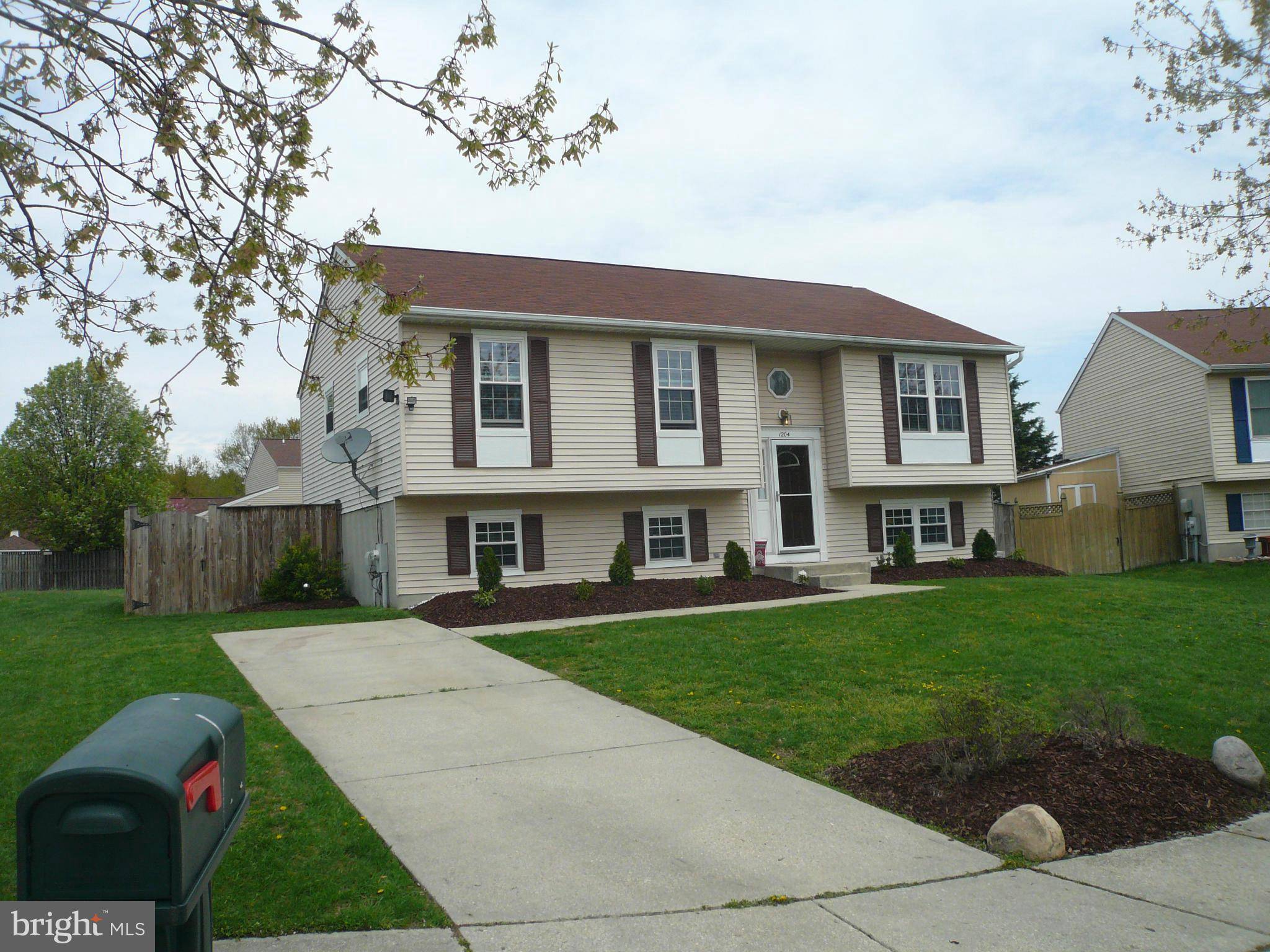 1204 GILLIA CT, Pasadena, MD 21122