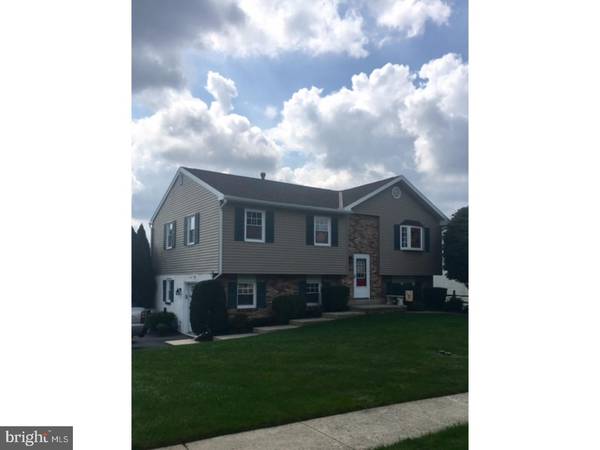 4704 PAINTED SKY RD, Reading, PA 19606